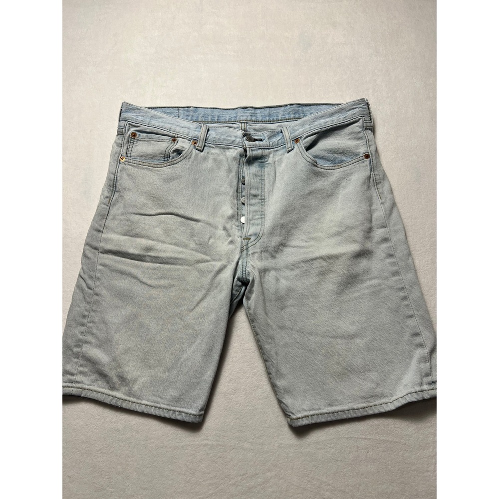 Levi's 38 Shorts Classic Light Wash Denim 501 Original Fit Blue Button Fly